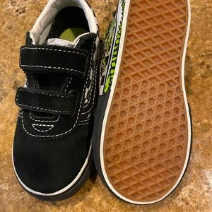 Vans® Ward V Toddler Dino Sneakers